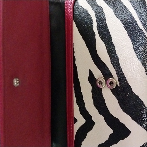 Wallet - Picture 2 of 5